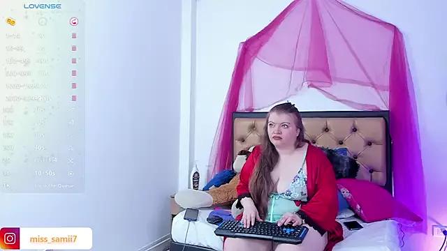 Queensamantha777 on StripChat 