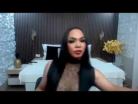 QueenxxLucy on StripChat 