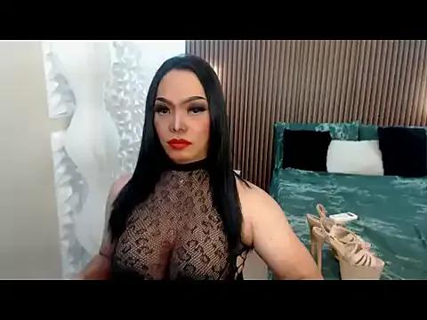 QueenxxLucy on StripChat 