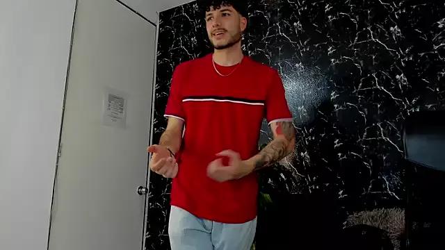 Rafael_Mendezz on StripChat 