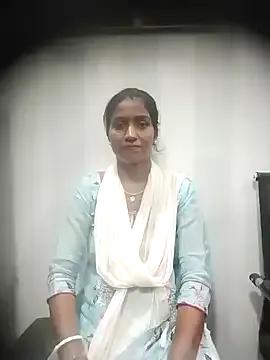 Raniji-18 on StripChat