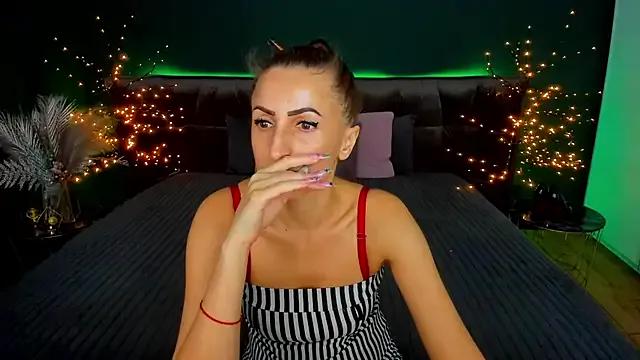 Rebecca_Diamond on StripChat 