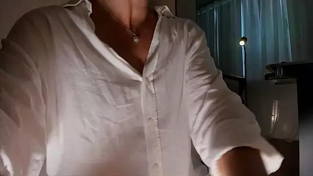 RebeccaMartinez on StripChat 