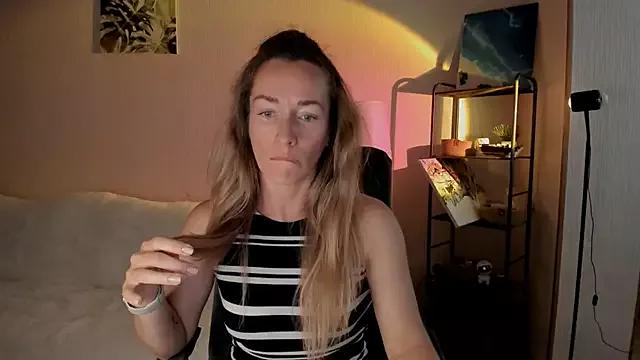 RebeccaMartinez on StripChat 