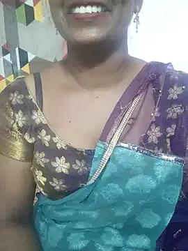 Riyaa_telugu — Boobs show