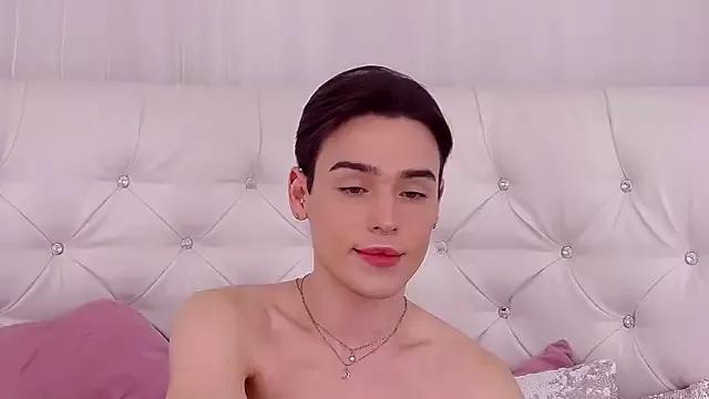 RobbyCharming on StripChat 