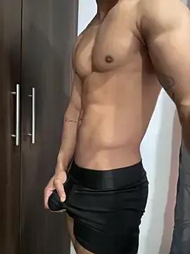Roberthwhit on StripChat