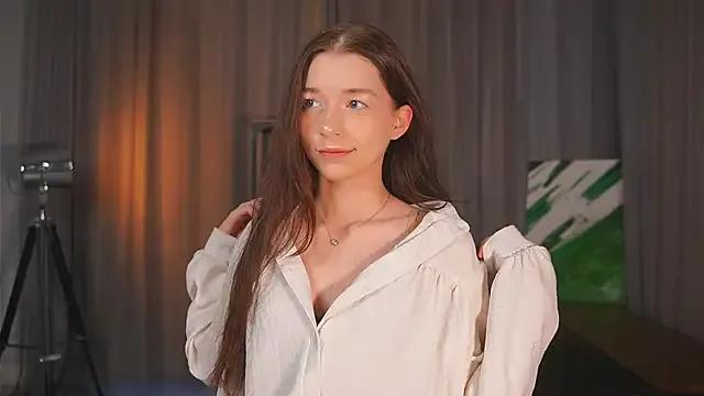 RoxieBolich — My eyes close to cam