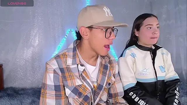 Ryan-and-pamelaprince on StripChat