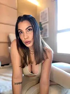 SaharaRush_ — show my big  boobs and play with oil