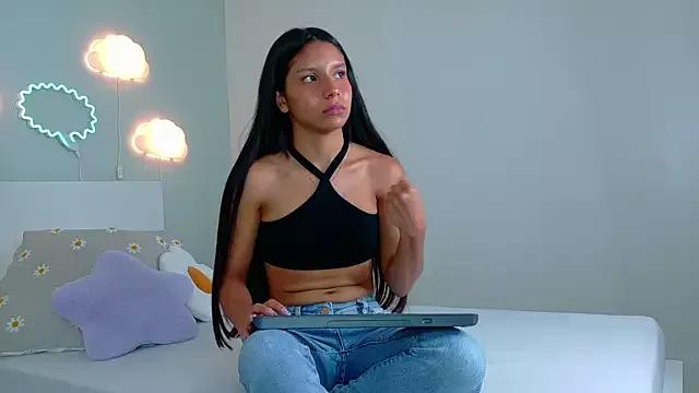 SamaGrey__ on StripChat 