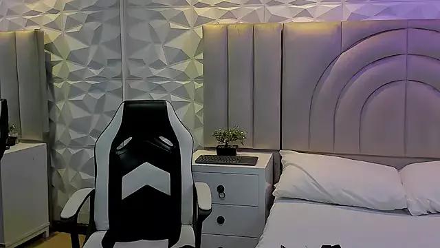 samantha09__ on StripChat 