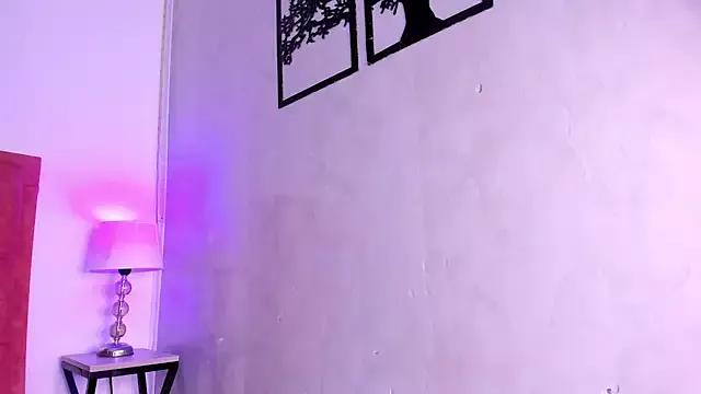 Samantha_Good on StripChat 