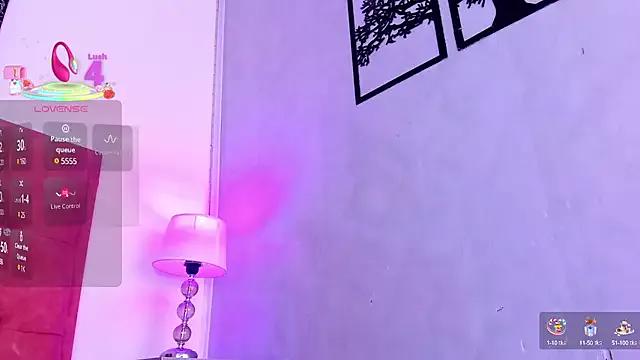 Samantha_Good on StripChat 