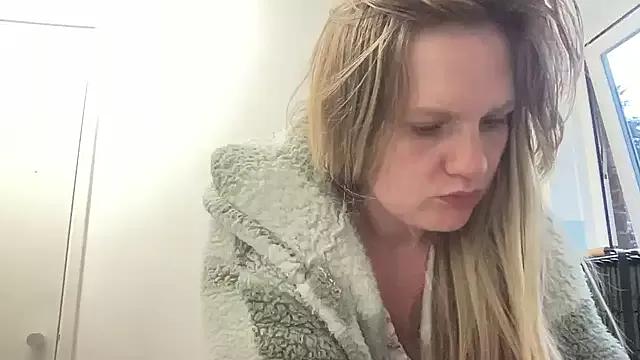 samanthaalice on StripChat 
