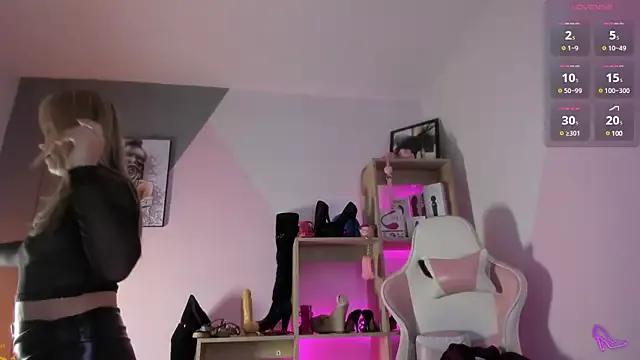 SammyLauren on StripChat 