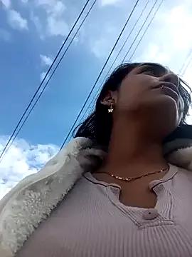 Sara-77 on StripChat 