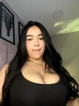 Sara__collins__ on StripChat 