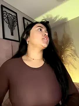 Sara__collins__ on StripChat 
