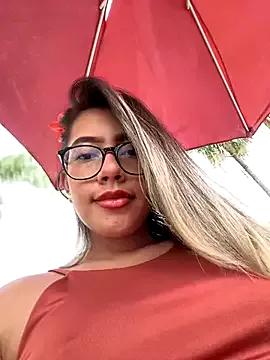 sara_calderon on StripChat 