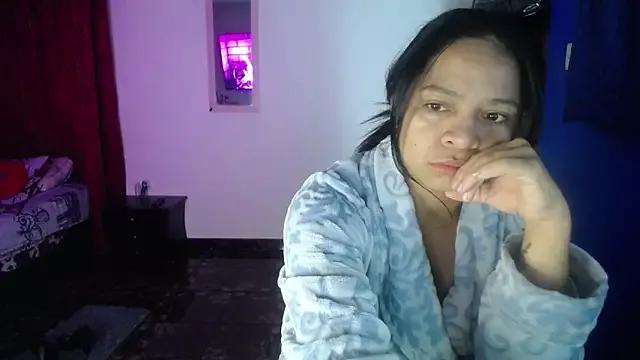 Sara_cute92 on StripChat 