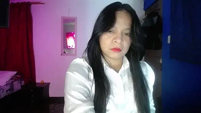 Sara_cute92 on StripChat