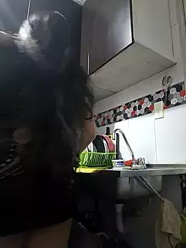 Sara_cute92 on StripChat 