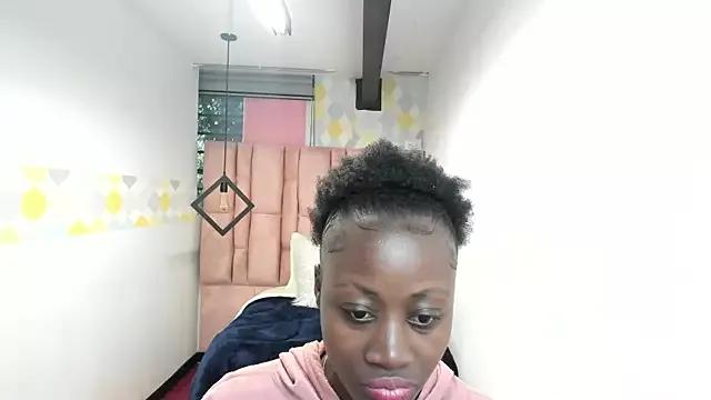 Sara_Naugty on StripChat 
