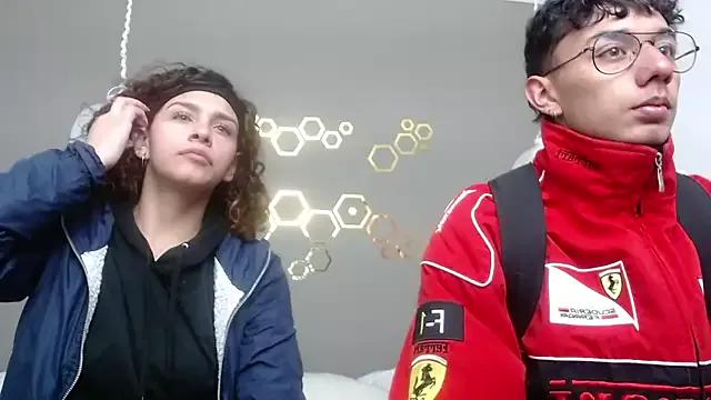 Sarabubbie on StripChat 