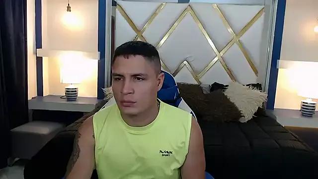 SaraClub_JY on StripChat 