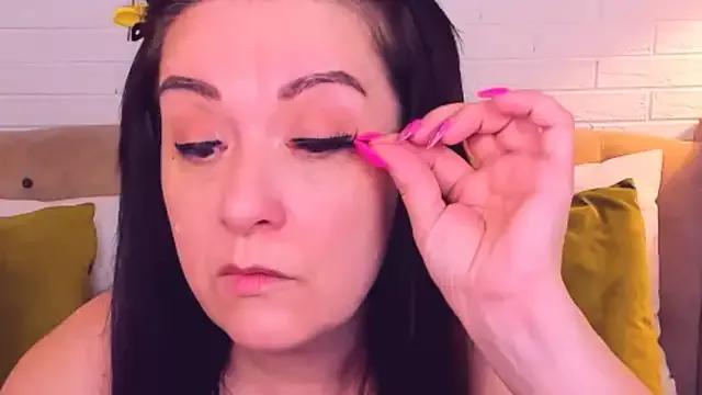 SarahGrays on StripChat 