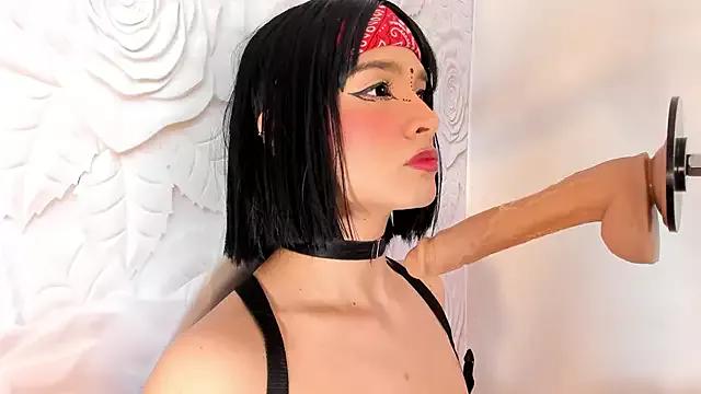 Sarahi_Camila on StripChat 