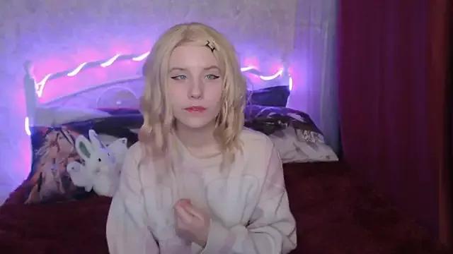 sarakaell on StripChat 