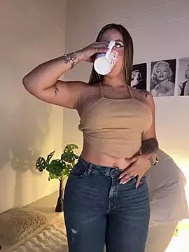 Sarapalmer1 on StripChat 
