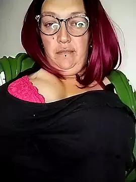 saraqueen__ on StripChat 