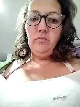 saraqueen__ on StripChat 