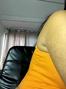 SaraVergara on StripChat 