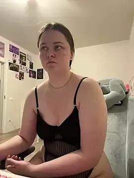 Sasha_Kitten on StripChat 