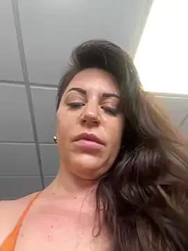 SashaThicc on StripChat 