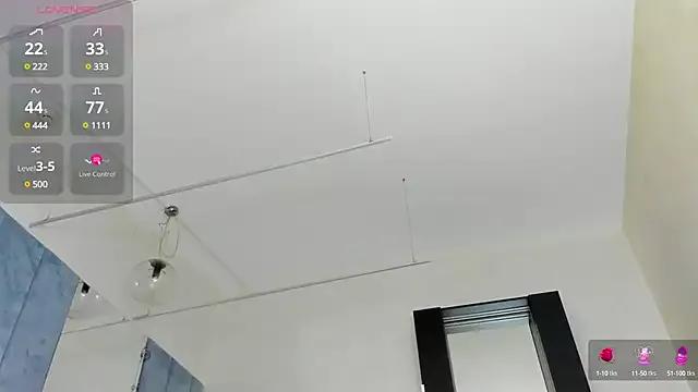 Sassy_Teen on StripChat 
