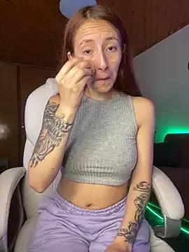 Scarlett_cambel18 on StripChat