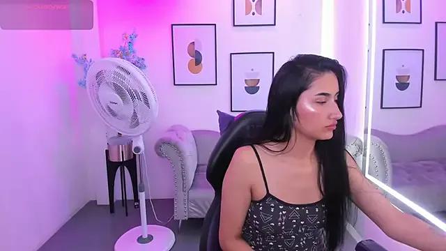 Scarlett_evvans on StripChat
