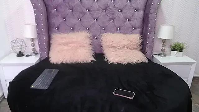 Scarlett_Love_ on StripChat
