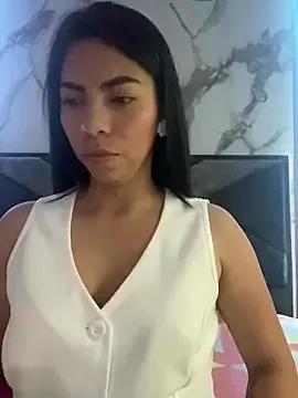 SelenaBelle on StripChat 