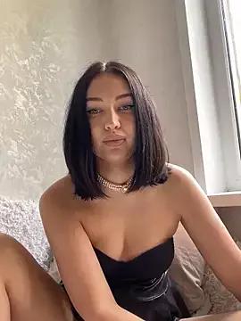 SelenaFoxy on StripChat 