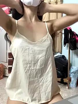 SelenaHoney on StripChat 