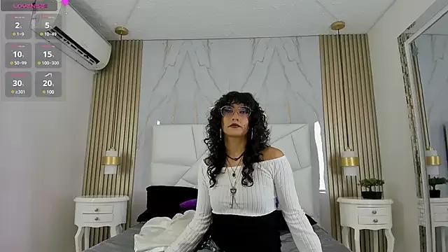 selenareyes on StripChat 