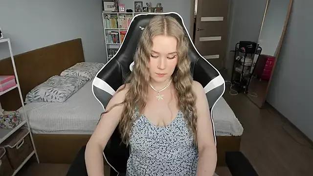 sexxy_potatoes on StripChat 