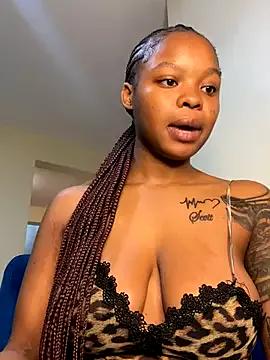 SexxyLunar on StripChat 