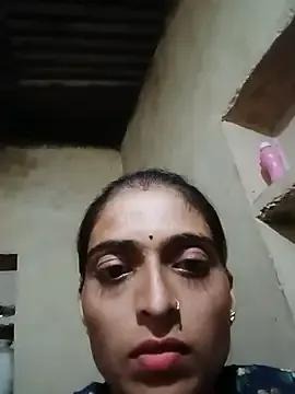 SexyDolly99 on StripChat